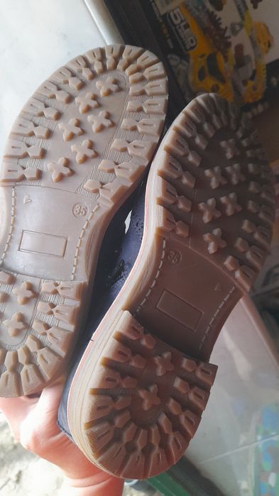 Взуття для дівчинки