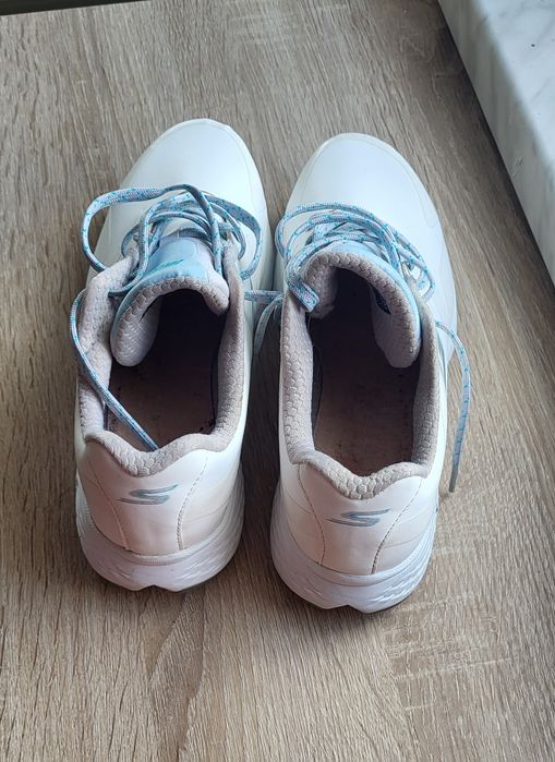 Bytu sportowe Skechers