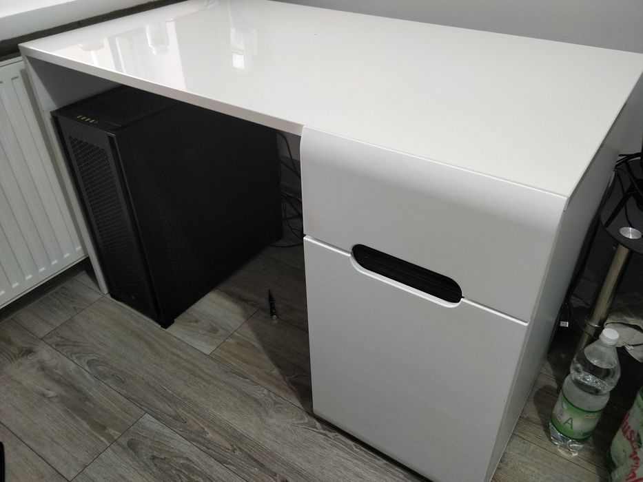 Białe biurko 120x65x75