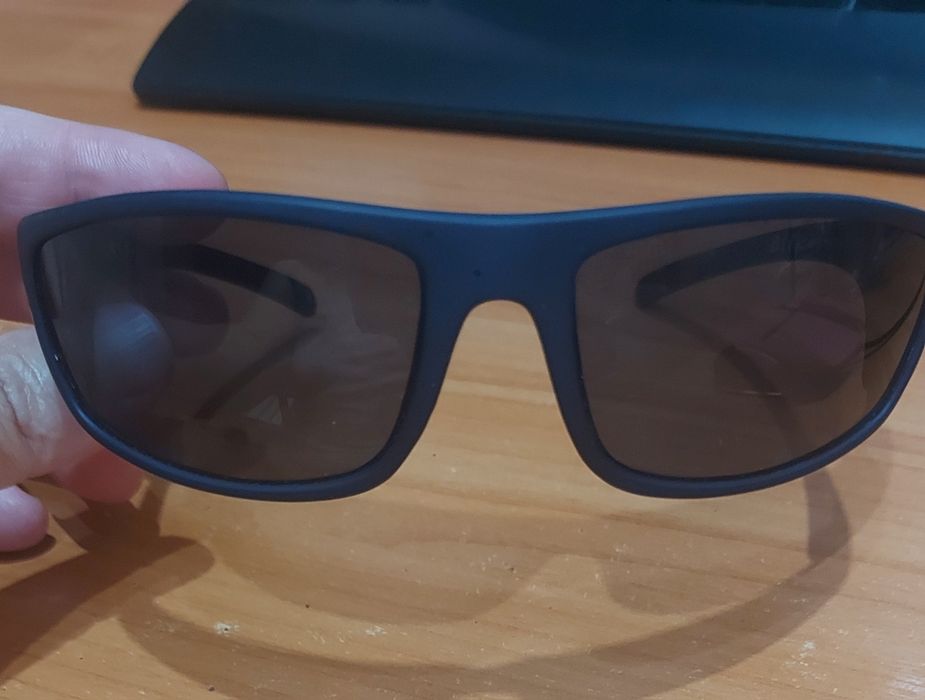 Детские солнечные очки.