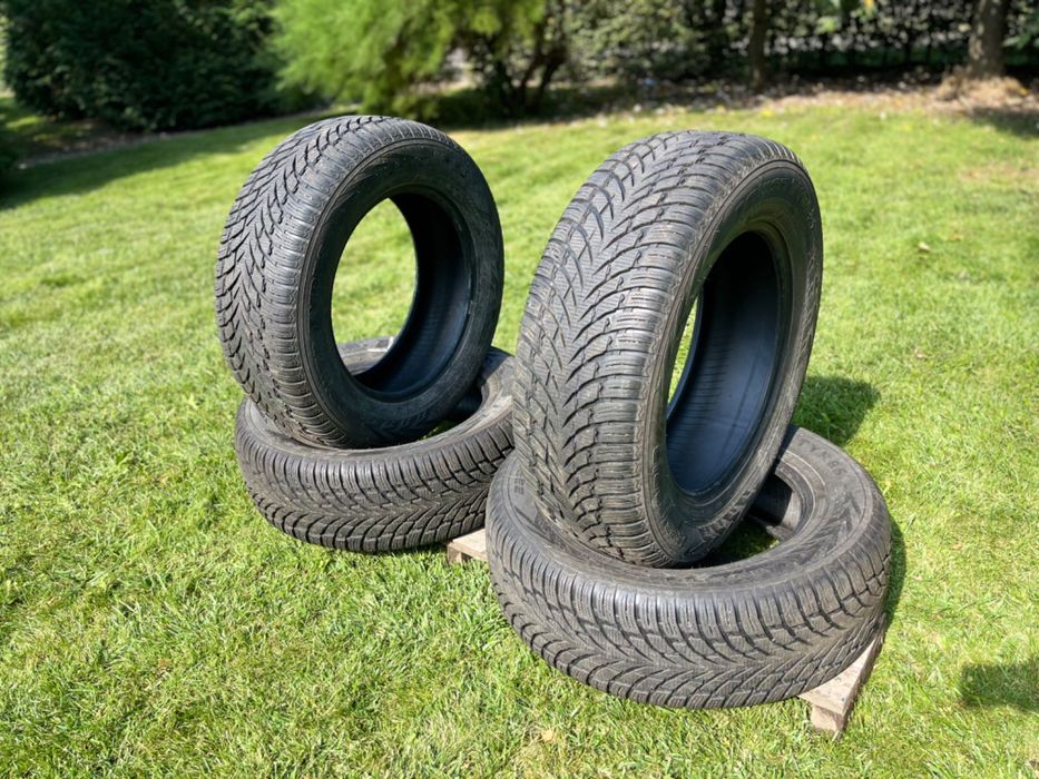 Opony zimowe do SUVA komplet Nokian Vr Suv 4 R18 235 x 65 x 18 st. bdb