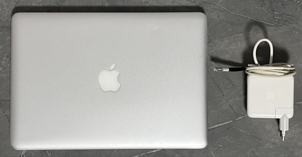MacBook Pro 13” (Mid 2012) 8/240Gb