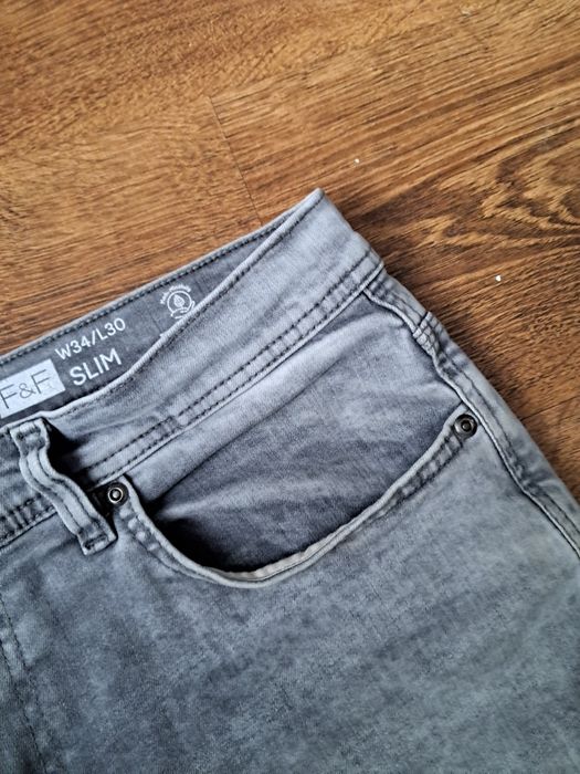 Spodnie jeans szare slim roz 44