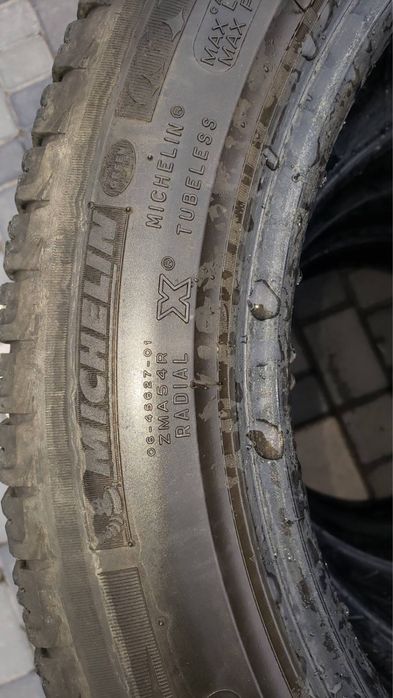 Зимові шини 2 колеса Michelin X-ICE XI3 (225/50R17 98H) Run Flat 80 км
