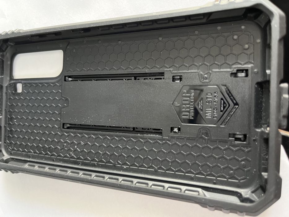 Etui Poetic pancerne na tel Samsung Galaxy 21 FE