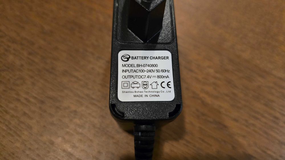 SYMA / WLTOYS / RC - Carregador