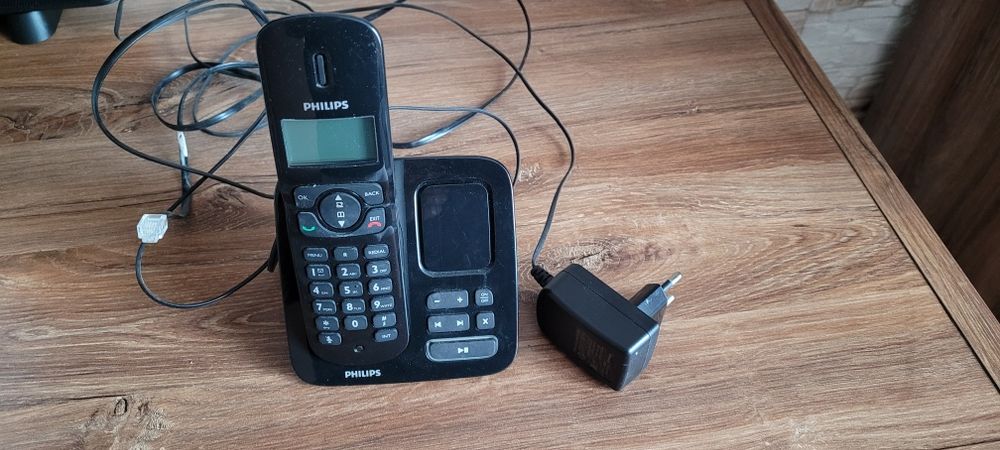 Telefon bezprzewodowy stacjonarny