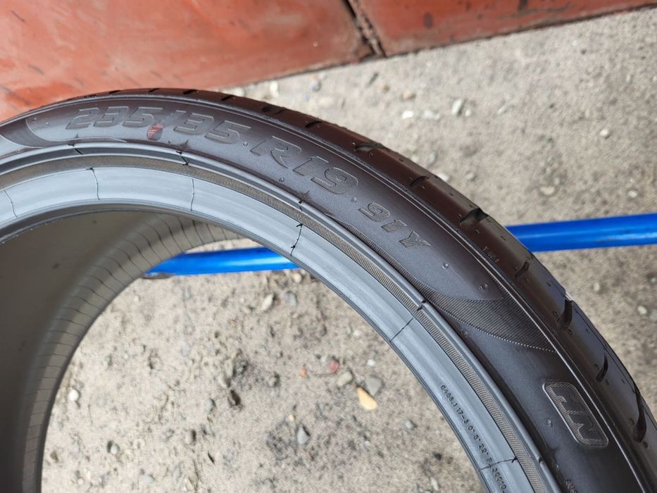235/35/19 R19 Pirelli P Zero літо 1 шт ціна за 1 шт 6500 грн