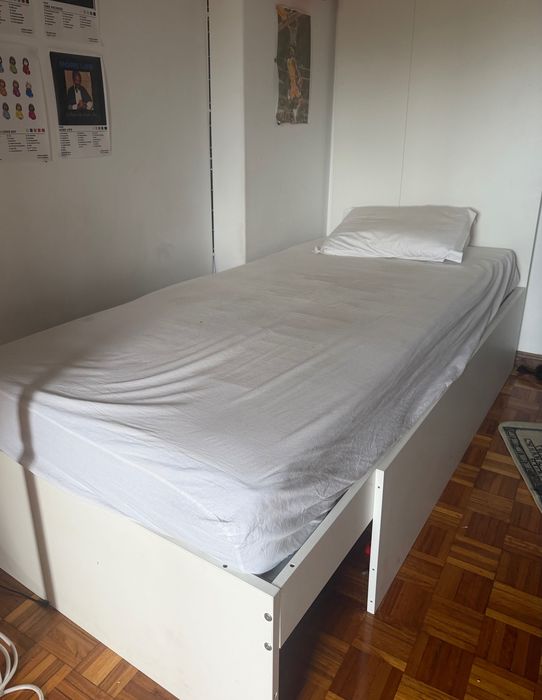 Bed and mattress
