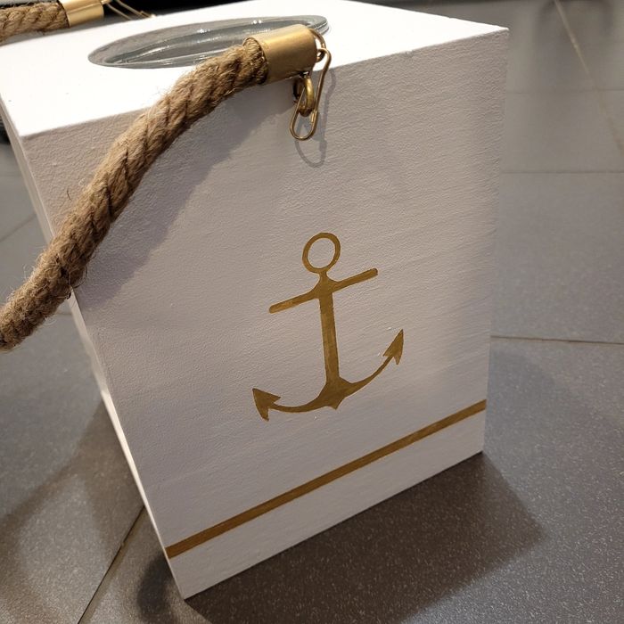 Lampion marynarski z kotwica na latarenka