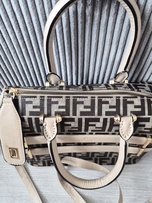 Fendi logowana elegancka torebka