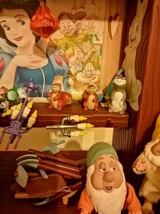 Casa de bonecas Branca de Neve e Anões