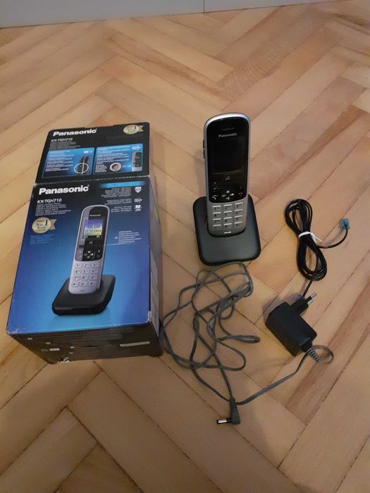 Telefon Panasonic KX-TGH710