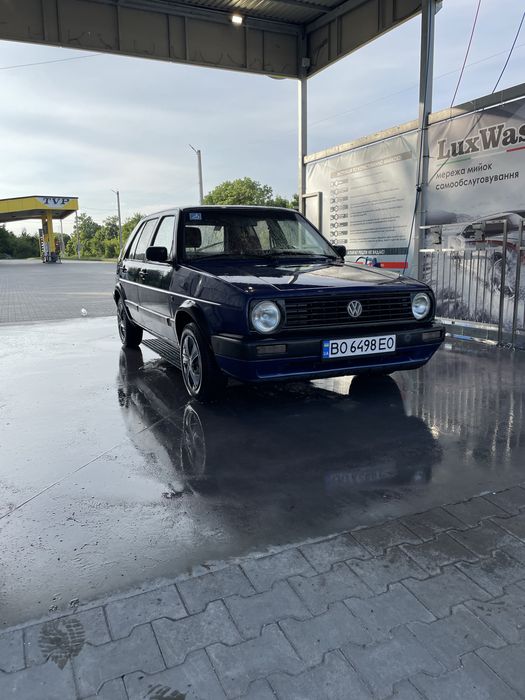 Volkswagen Golf 2