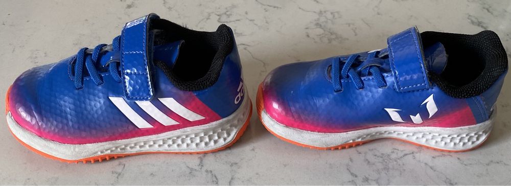 Halówki/turfy adidas rozm 23