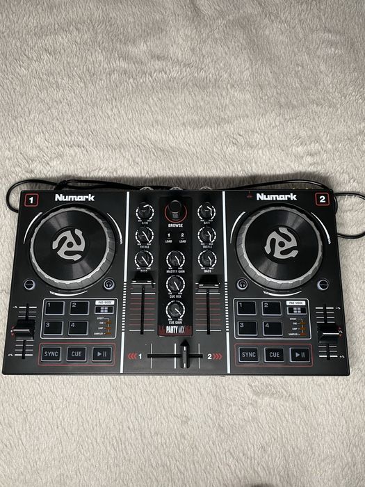 DJ контролер Numark Party Mix | Serato DJ Lite