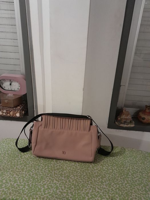 Vendo Mala de Senhora VILANOVA muito bonita em bom estado
