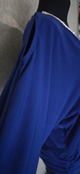 Bluzka na imprezy-szafirowa