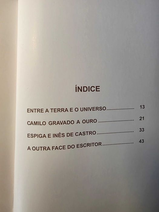 Livro "Três Rios Abraçam o Coração" de Manuela Morais