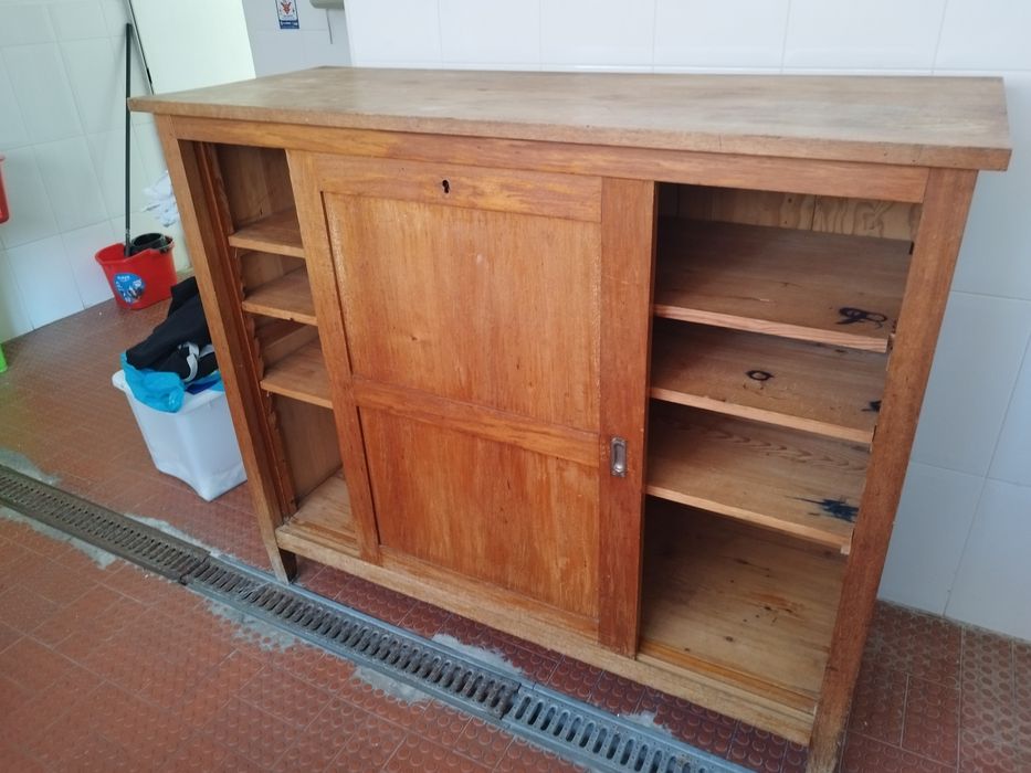 Móvel Madeira Maciça
