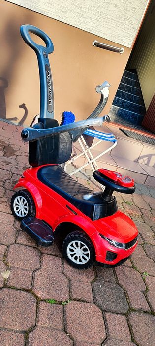 Jeździk/pchacz samochodzik