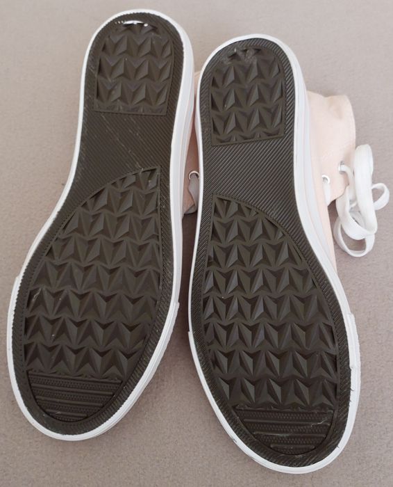 Buty wysokie trampki 41