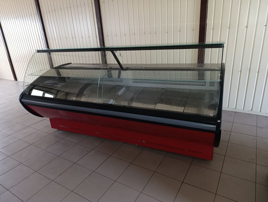 Холодильные витрины (всех размеров)