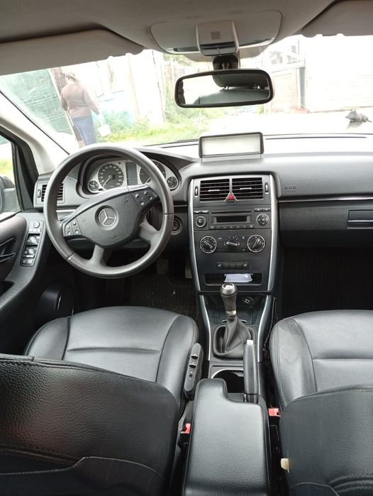 Vendo mercedes benz B180