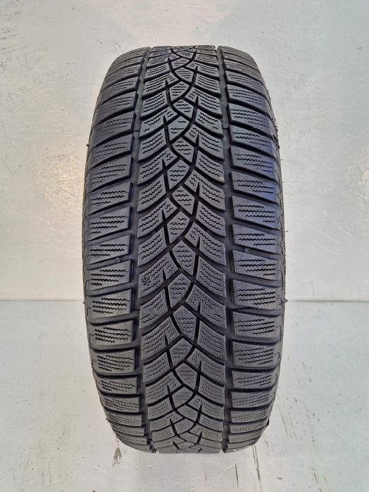 Opona Goodyear Ultra Grip Performance + 215/60r16 99H