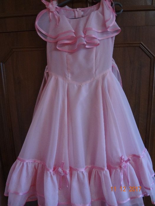 Нарядные платье