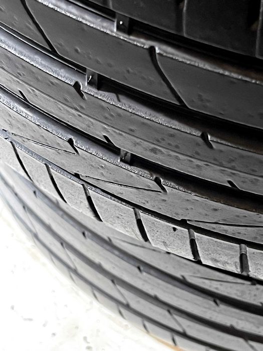 Pneus Hankook Ventus S1 Evo2 - 235/40/19 - Excelentes