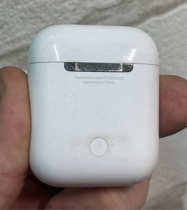 Кейс, левый, правый наушник Apple AirPods 1, 2, 3, 4, Pro, Pro 2 б/у