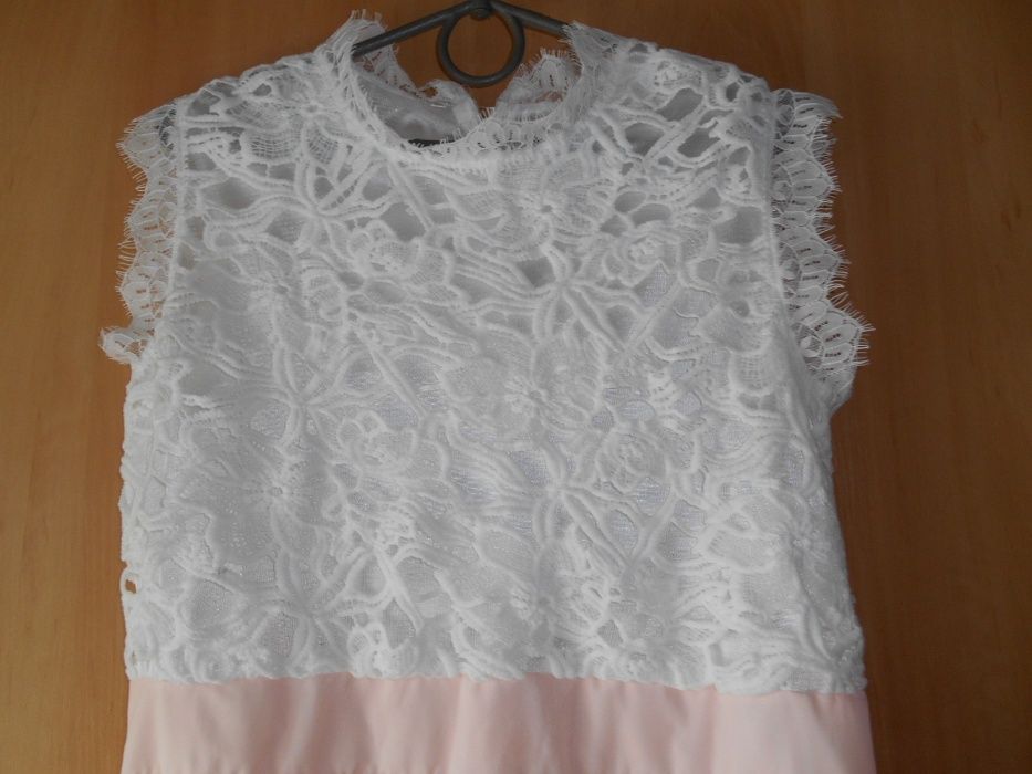 сукня  міді 44-46 розмір білий з персиковим мереживо