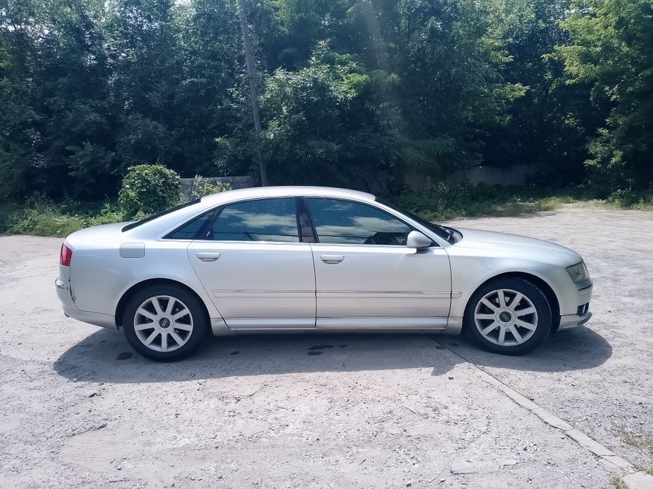 Продам АУДІ А 8 2005г.