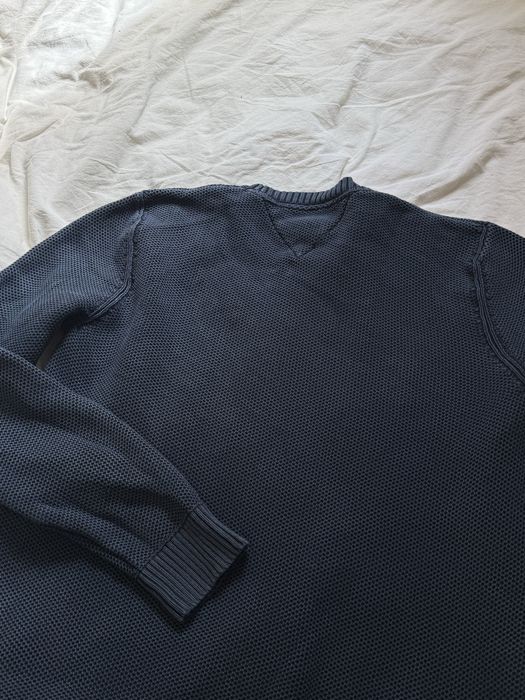 granatowy sweter tommy hilfiger