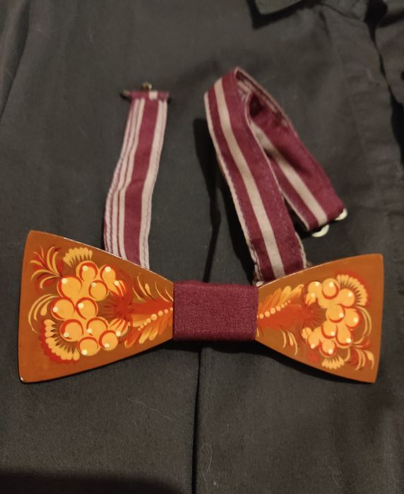 Галстук-Бабочка деревянная
