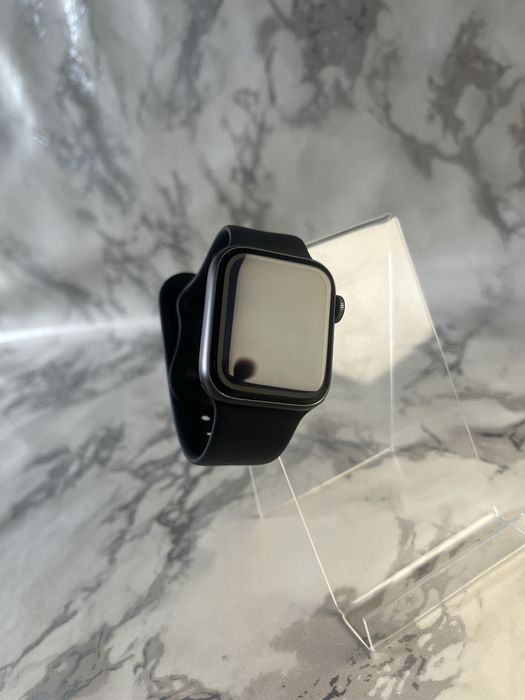 Apple Watch Se 40 mm GPS 92% АКУМ чорні стан хороший епл вотч се 40 мм