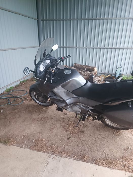 Honda deauville 700