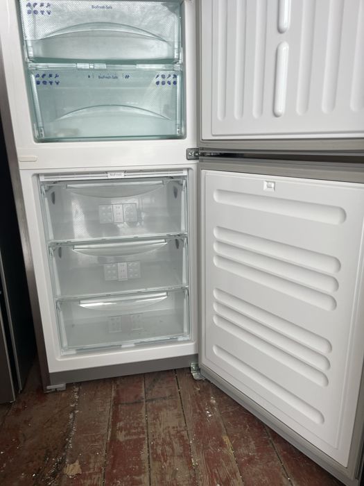 Холодильник Liebherr