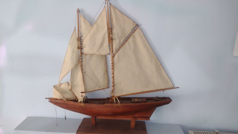 Żaglowiec drewniany model  63 x 55