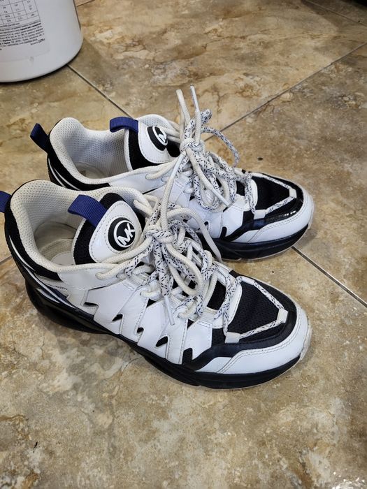 Стильні  осінні кросівки Michael kors