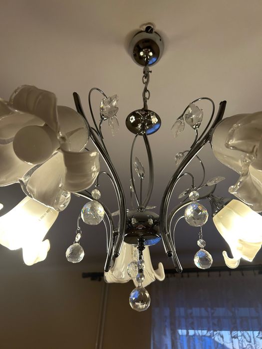 Żyrandol z kryształkami