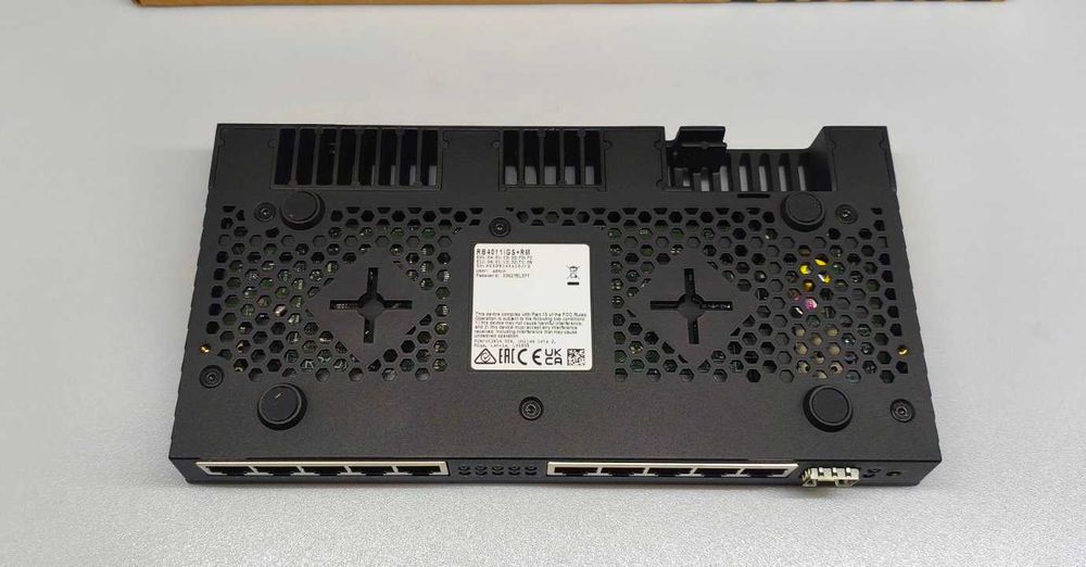 Мощный Mikrotik RB4011iGS Gigabit SFP usb LTE Роутер 10портов