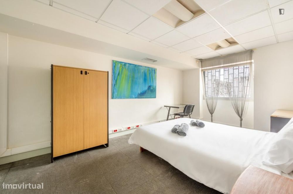 Quarto - localizado em Lisbon