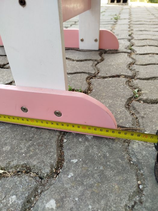 Escrivaninha de criança.