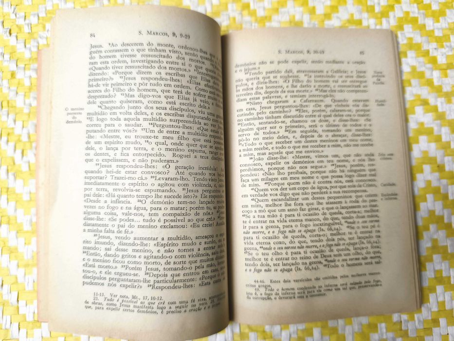 Os 4 Evangelhos e os Actos dos Apóstolos- 
Trad do Padre Matos Soares