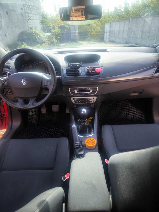 Автомобіль Рено Меган 3