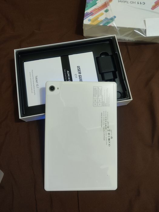 Планшет 10 дюймів  3/32 і 3+5/64