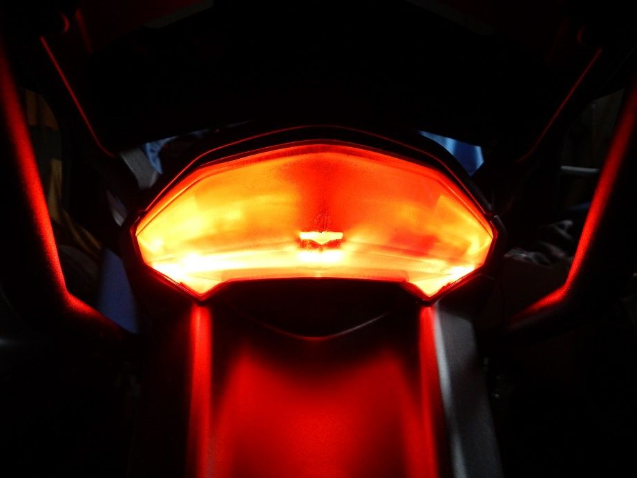 Ducati Multistrada 1200 lampa tył