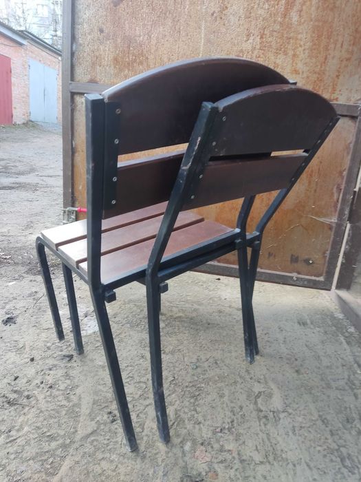 Стільці з металевими ніжками, для кафе